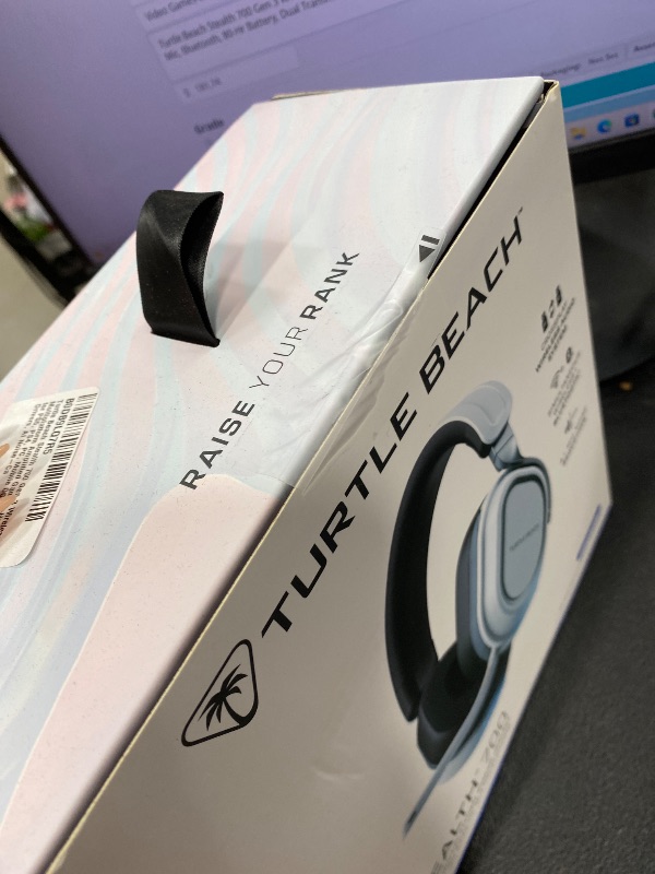 Photo 1 of ****** SEALED BY COMPANY******Turtle Beach Stealth 700 Gen 3 Wireless Multiplatform Amplified Gaming Headset for PS5, PS4, PC, Mobile – 60mm Drivers, AI Noise-Cancelling Mic, Bluetooth, 80-Hr Battery, Dual Transmitters – White