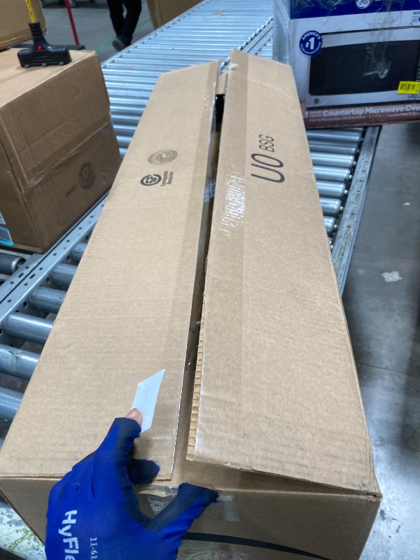 Photo 1 of ****It is broken—one side does not work—and it is being sold for parts; there are no returns, neither of the product nor of the money**** Holds 13 Clubs Wooden Golf Putter Stand Golf Club Holder Stand Wooden Display Rack Floor Display Rack Club Organizer