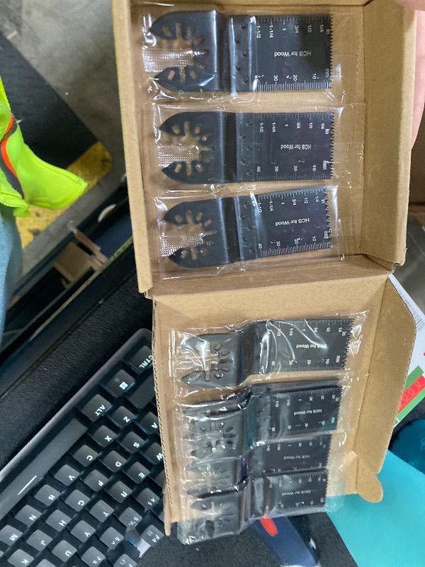 Photo 1 of **MISSING PARTS***AIFICUT 26pcs Oscillating Saw Blades Titanium Multitool Blades for Wood Plastics Metal oscillating Tool Blades Kits Fit Rockwell Ridgid Ryobi Milwaukee Chicago Craftsman Dewalt