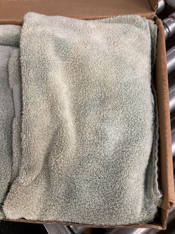 Photo 1 of ***Located a Stained Towel, Picture enclosed***Alusa Home Ultra Soft & Plush Viscose from Bamboo Bath Towels - 700 GSM Luxury Bath Towels - 6 Piece Set - Super Absorbent & Quick Drying (Eucalyptus Green)