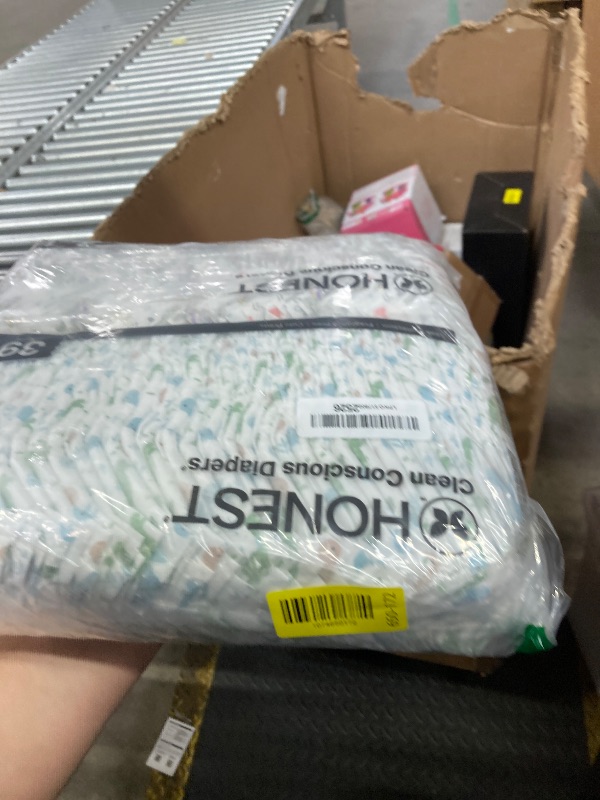 Photo 1 of ***ONLY 39 DIAPERS**The Honest Company Comfort Dry Disposable Daytime Diapers for Sensitive Skin, Hypoallergenic, All the Alpacas + Turtle Time, Club Box Size 1 (8-14 lbs) 78 Count