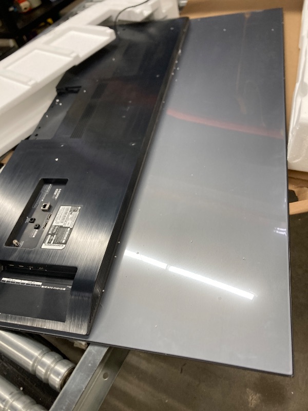 Photo 1 of ***Screen is Damage, selling for parts only***LG 55-Inch Class OLED AI 4K B5 Series Smart TV w/Dolby Atmos, Dolby Vision, HDR10, AI Super Upscaling 4K, Filmmaker Mode, Wow Orchestra, Alexa Built-in (OLED55B5PUA.AUSZ, 2025)