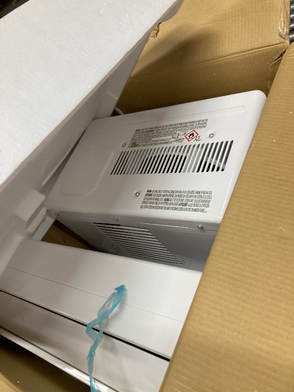 Photo 1 of ***PARTS ONLY****Midea 12,000 BTU U Shaped Smart Inverter Window Air Conditioner - Cools 550 Sq Ft, Ultra Quiet with Open Window Flexibility - Alexa/Google Assistant Compatible - 35% Energy Savings, Remote (Updated)