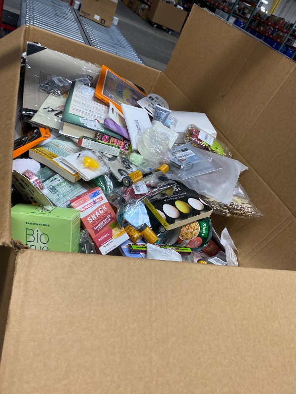 Photo 1 of *****NO REFUND**** NO RETURN****** Nellis Variety Box: Medium
