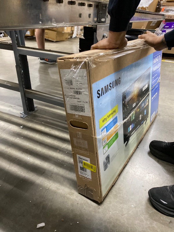 Photo 1 of *****- NO REFUND**** NO RETURN***** BROKEN TV****** SAMSUNG 40-Inch Class Full HD F6000 Smart TV (2025 Model) HDR, Object Tracking Sound Lite, Knox Security, One UI Tizen, Smart TV