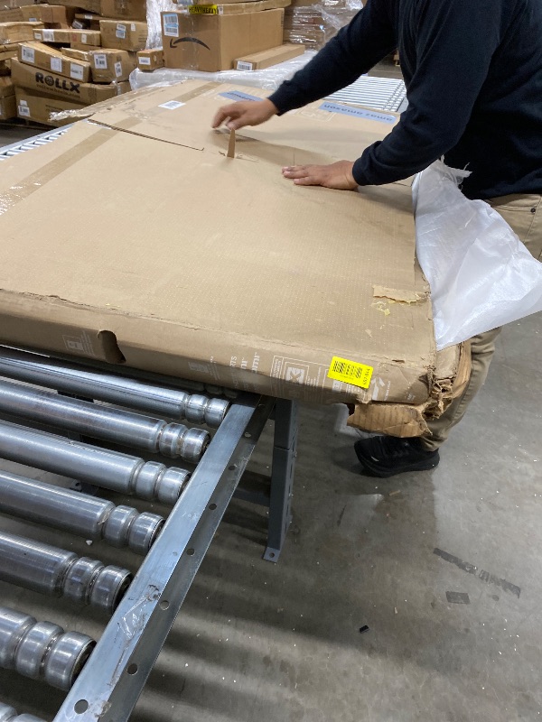 Photo 1 of ***** NO RETURN**** NO REFUND***** Samsung 65-Inch Class QLED Q7F Series Samsung Vision AI Smart TV (2025 Model, 65Q7F) Quantum HDR, Object Tracking Sound Lite, Q4 AI Gen1 Processor, 4K upscaling, Gaming Hub, Alexa Built-intsBAXT448163
