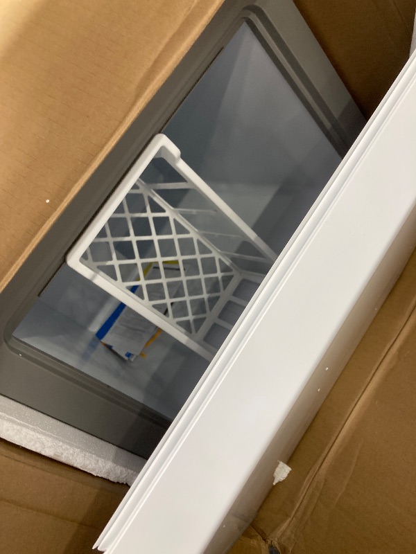 Photo 1 of ***PARTS ONLY***Midea MERC04C4BAWW Chest Freezer, 3.5 Cubic Feet Freezer With Removable Basket, Interior LED Light, Adjustable Temperature, For Kitchen Apartment Office, White