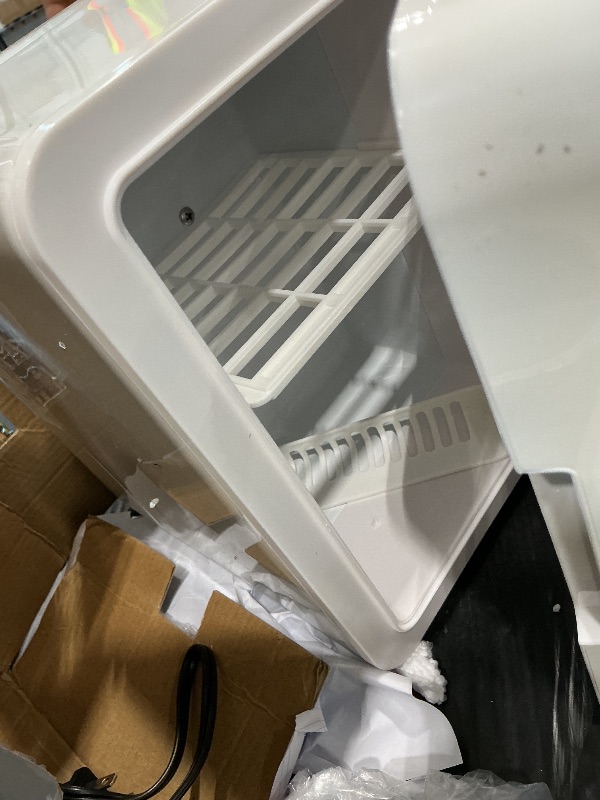 Photo 1 of [UNTESTED] CUTIEWORLD 4L Mini Fridge for Skincare & Makeup – LED, Cream White