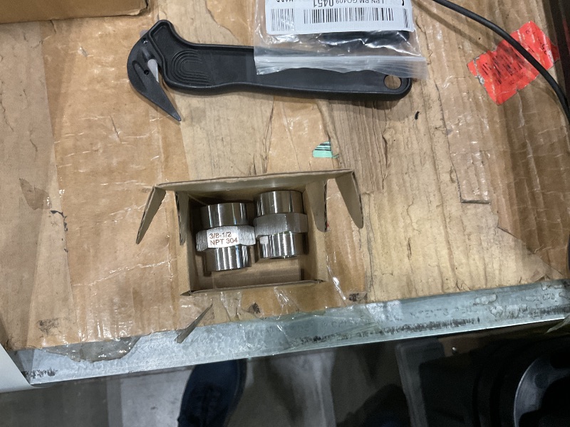Photo 1 of 1/2 Inch NPT Female x 3/8 Inch NPT Female Pipe Fitting Reducer Coupler Connector, 304 Stainless Steel Reducing Coupling Adapter for Air Water Gas Oil (1/2" female x 3/8" female)