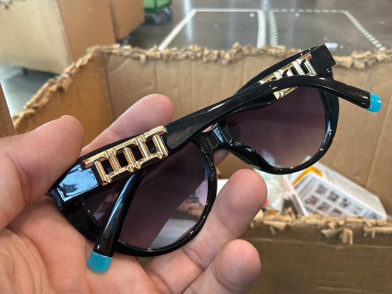 Photo 1 of [Photo for reference, look at live photos] FEISEDY Polarized Vintage Sunglasses American Womens Square Jackie O Cat Eye Sunglasses B2451