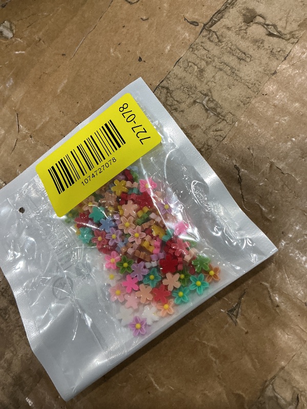 Photo 1 of 100 Pcs Mini Flowers for Crafts Minature Flowers for Minature Houses Resin Daisy Flower Dollhouse Miniature Flower for Tiny Things for Fairy Garden Dollhouse Micro Landscaping Terrarium Decoration