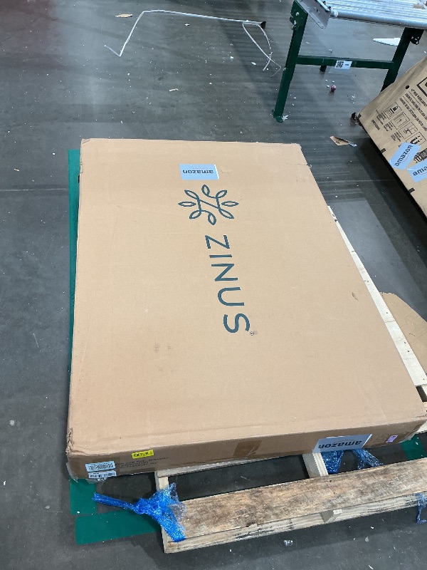 Photo 1 of **Untested**
Zinus Nadia Adjustable Bed Frame, Electric Reclining Platform Bed Base, 5-Function Wireless Remote, Independent Head and Foot Incline, Easy, Tool-Free Assembly, Queen