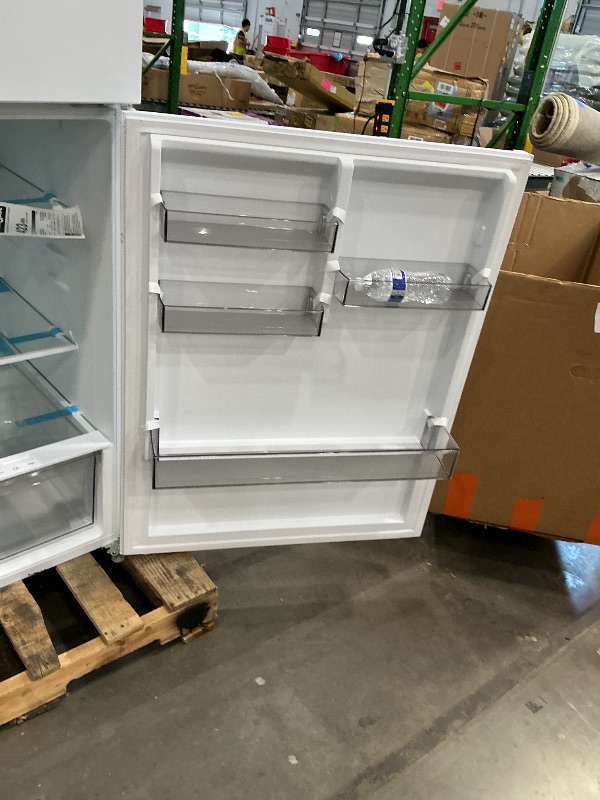 Photo 1 of ***FINAL SALE NO RETURN *** BLACK+DECKER 24 Cu. Ft. Top Mount Refrigerator with Freezer, 2 Door Refrigerator with Top Freezer and Adjustable Temperature Control, Full Size Kitchen Refrigerator, BR2400JW, White