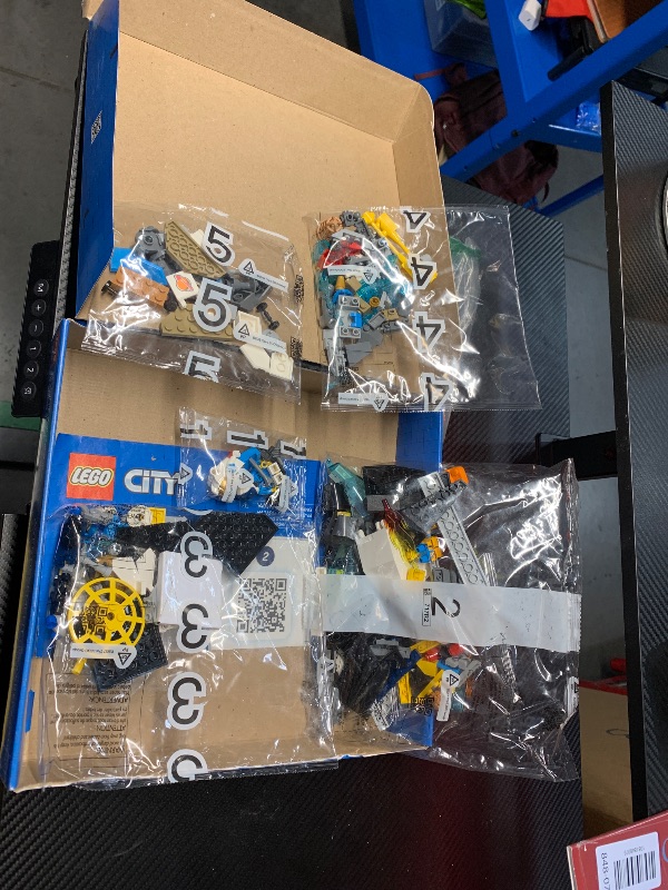 Photo 1 of ****LIKE NEW!!!***BOX IS DAMAGED BUT ALL 5 BAGS OF THE LEGOS ARE SEALED***
Lego City Mars Spacecraft Exploration Missions 60354 Interactive Digital Building Toy Set - with Astronaut Minifigures and Spaceship, Traverse The Stars, Great Gift for Kids, Boys,