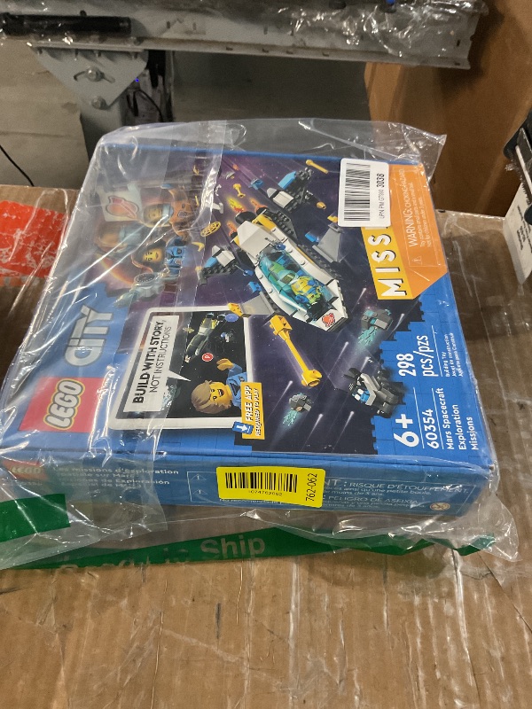 Photo 1 of ****LIKE NEW!!!***BOX IS DAMAGED BUT ALL 5 BAGS OF THE LEGOS ARE SEALED***
Lego City Mars Spacecraft Exploration Missions 60354 Interactive Digital Building Toy Set - with Astronaut Minifigures and Spaceship, Traverse The Stars, Great Gift for Kids, Boys,