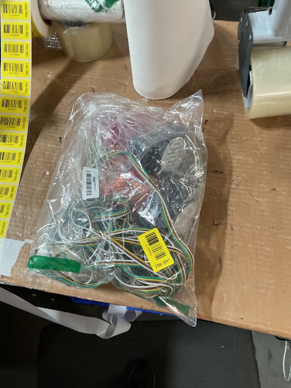 Photo 1 of (UNTESTED) MAXXHAUL 12V Magnetic Towing Light Kit – Dual Sided Red Brake & Amber Flasher – For RVs, Utility Trailers, Boat Trailers, Flatbeds and More (80778)