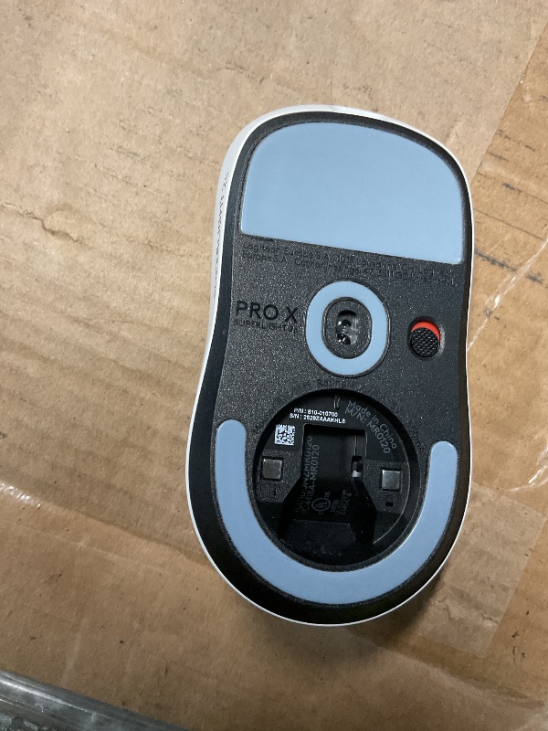 Photo 1 of ***MISSING USB***
Pro X Superlight 2c Wireless Gaming Mouse: 51g Compact Mini Size, Symmetrical Shape, <8 kHz Polling, 44K DPI, PowerPlay Wireless Charging Supported, USB-C, 5 Programmable Buttons, For PC/Mac - White