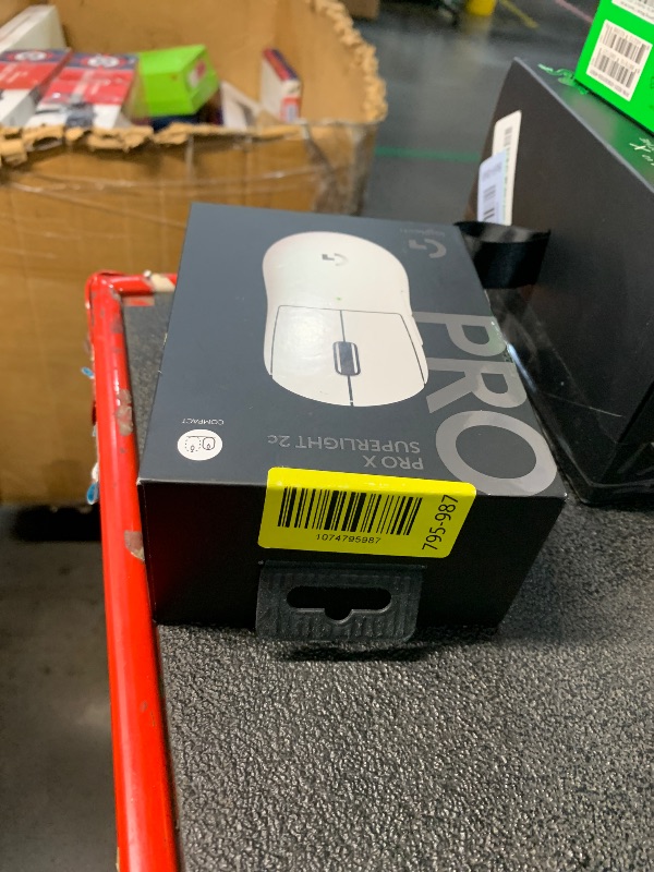 Photo 1 of ***MISSING USB***
Pro X Superlight 2c Wireless Gaming Mouse: 51g Compact Mini Size, Symmetrical Shape, <8 kHz Polling, 44K DPI, PowerPlay Wireless Charging Supported, USB-C, 5 Programmable Buttons, For PC/Mac - White