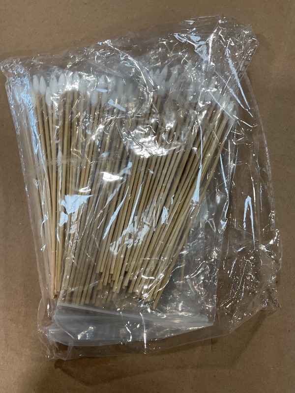 Photo 1 of 1000 PCS 6-Inch Precision Gun Cleaning Swabs - Lint-Free Bamboo-Handle Cotton Swabs for Gun Cleaning, Makeup & Electronics