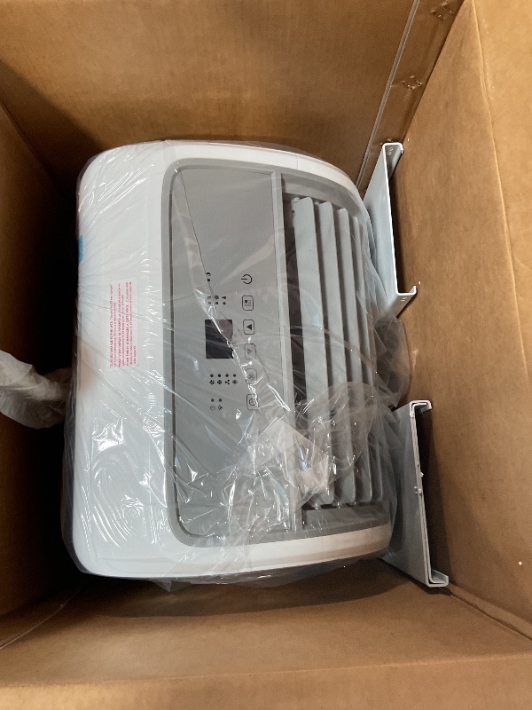 Photo 1 of *** FOR PARTS ONLY/ WILL TRIP POWER AND CAUSE OUTAGE*** BLACK+DECKER Smart Portable Air Conditioner, 12,000 BTU (8,350 BTU SACC) for Rooms up to 550 Sq. Ft., Smart Portable AC with Follow Me Remote and Window Kit, BPACT12WT, White