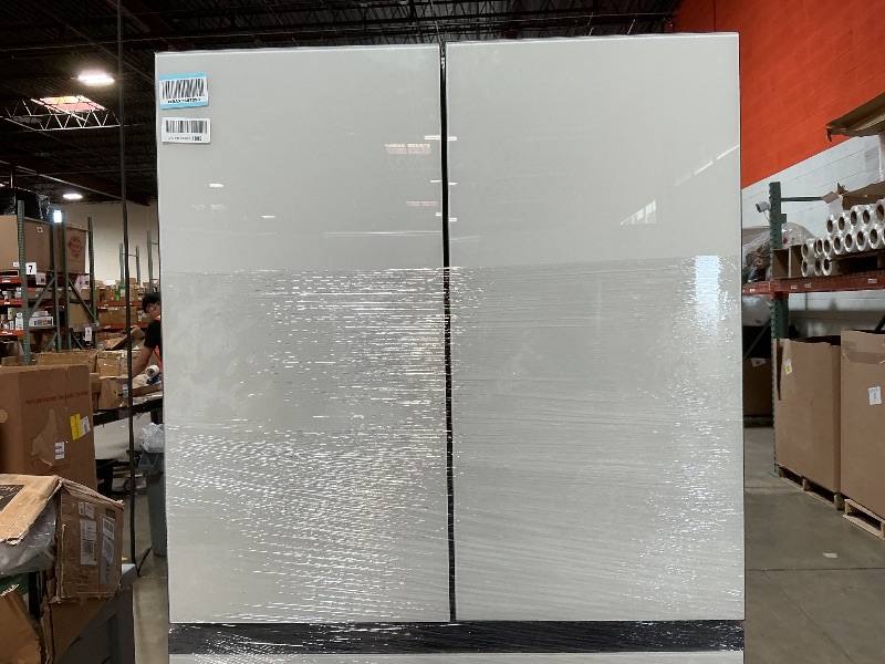 View 7 of *** MAJOR DAMAGE***Samsung 29 Cu. Ft. Bespoke 4-Door French Door Refrigerator with Beverage Center, White Glass, RF29BB860012AA