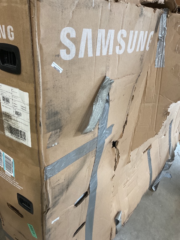 Photo 1 of ** selling for parts. Major damage to screen. missing legs and remote**Samsung 98-Inch Class QLED Q7F Series Samsung Vision AI Smart TV (2025 Model, 98Q7F) Quantum HDR, Object Tracking Sound Lite, Q4 AI Gen1 Processor, 4K upscaling, Gaming Hub w/Alexa Bui