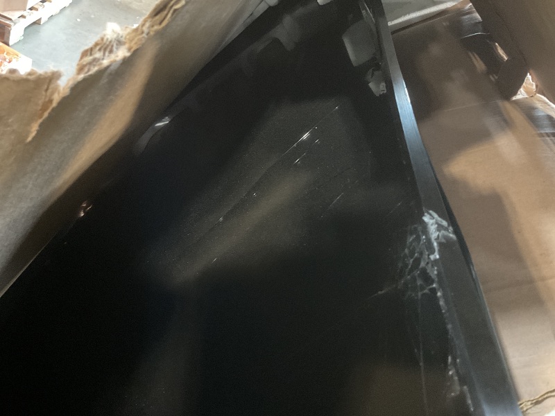 Photo 1 of ** selling for parts. Major damage to screen. missing legs and remote**Samsung 98-Inch Class QLED Q7F Series Samsung Vision AI Smart TV (2025 Model, 98Q7F) Quantum HDR, Object Tracking Sound Lite, Q4 AI Gen1 Processor, 4K upscaling, Gaming Hub w/Alexa Bui