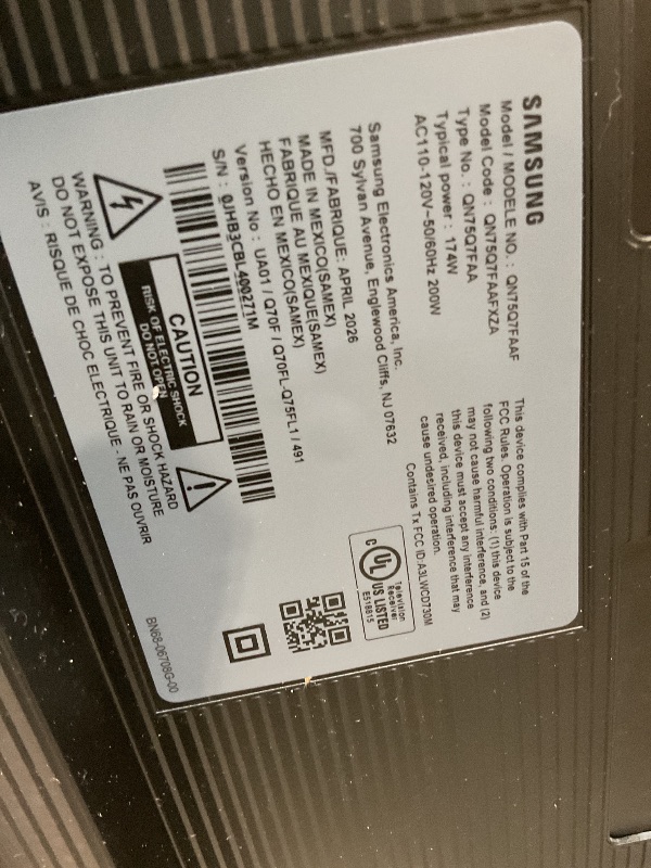 Photo 1 of ** major damage to screen. Selling for parts.**Samsung 75-Inch Class QLED Q7F Series Samsung Vision AI Smart TV (2025 Model, 75Q7F) Quantum HDR, Object Tracking Sound Lite, Q4 AI Gen1 Processor, 4K upscaling, Gaming Hub, Alexa Built-in