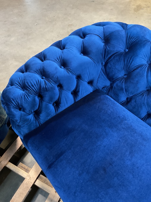 Photo 1 of ** dirt from transport and leg is dented. Missing two pillows**Mid Century Luxury Chesterfield style Velvet Living Room Couch in Navy Blue Couch,Fabric Sofa,Upholstered  Sofa ,Large Sofa with Square Arms for Living Room Office,Peacock Blue