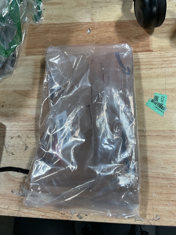 Photo 1 of **UNKNOWN AMOUNT OF GLUE*** Thread Locker Blue and Red, Medium and Strong Strength Thread Lock, Threadlocker for Nuts, Bolts, Fasteners and Metals, Anaerobic Curing Screw Glue to Prevent Loosening and Corrosion (Blue and Red)