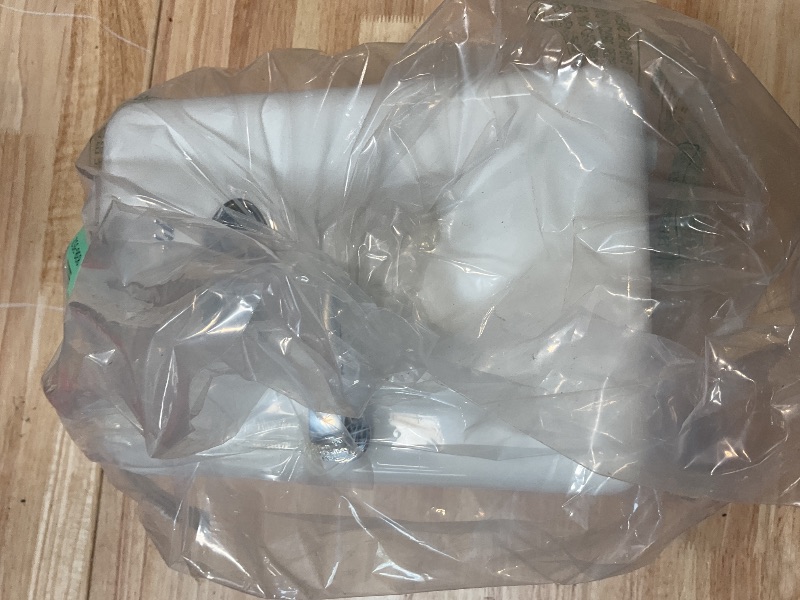 Photo 1 of ***RECOMENDED FOR PARTS/ DOESSN'T COOL*** CUTIEWORLD Skincare Fridge - 4L Makeup Fridge for Refrigerating Makeup, Skincare and Food, Mini Fridge for Bedroom, Office and Car, Cooler and Warmer, Beverage Cooler, Pearly White