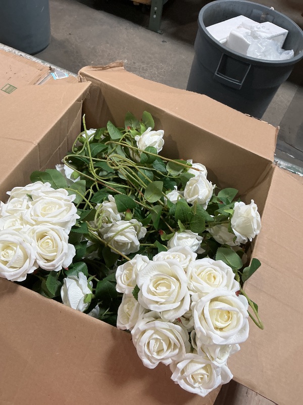 Photo 1 of 100 Pcs White Roses Artificial Flowers, Real Touch Velvet Roses Bouquet Fake Flowers Bulk, Artificial Roses with Long Stems for Birthday Gift Women Mom DIY Bridal Wedding Centerpiece Decorations