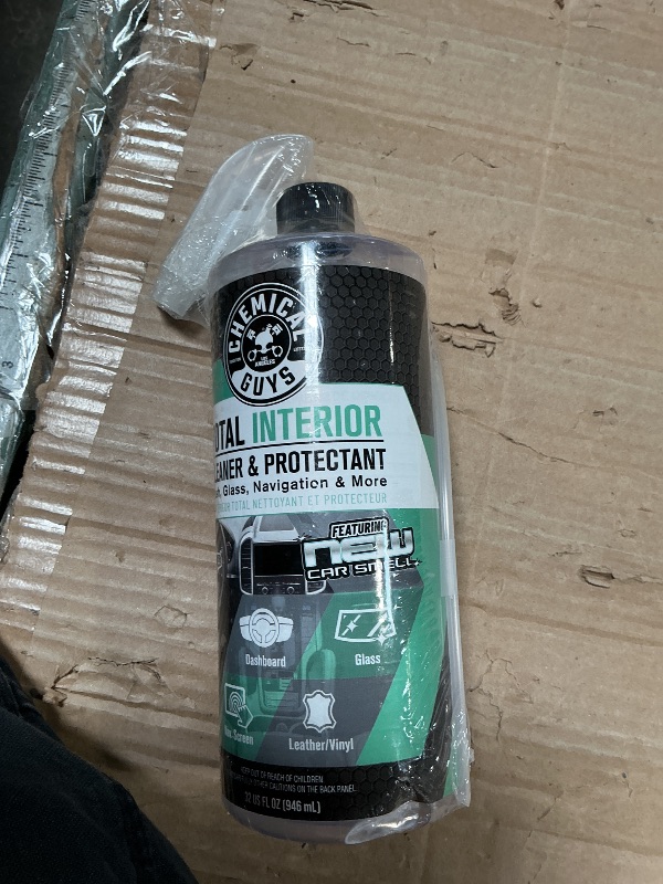 Photo 1 of **NO LIQUID BOTTLE ONLY**Chemical Guys Total Interior Cleaner and Protectant, New Car Smell, (Safe for Cars, Trucks, SUVs, Jeeps, RVs & More) Extra Large 32 fl oz
