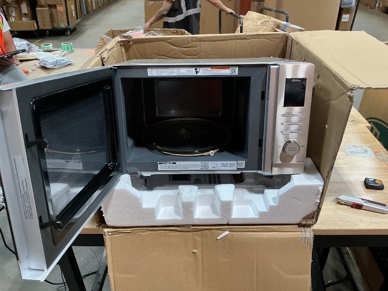 View 4 of ***FOR PARTS ONLY HAS BROKEN WHEEL & BUTTONS**** Panasonic NN-SV79MS 1.4 cu.ft Smart Inverter Works with Alexa Countertop Microwave Oven 1200Watt Power with Genius Sensor Cooking, Stainless Steel