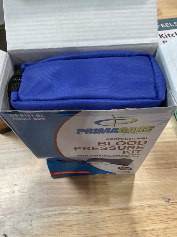Photo 1 of ***PARTS ONLY***NON FUNCTIONAL***
Primacare DS-9181-BL Professional Aneroid Sphygmomanometer and Sprague Rappaport Stethoscope, Manual Blood Pressure Kit with Cuff and Carrying Case, Blue