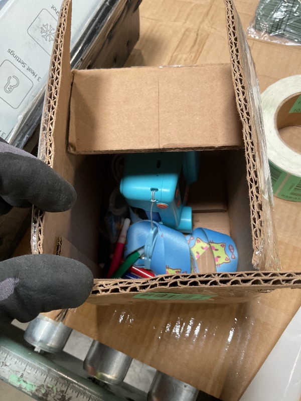 Photo 1 of ***FOR PARTS / MISSING ASEMBLY PIECES*** Kids Camera Instant Print, Christmas Birthday Gifts for Girl Boys 3-12 Years Old, FHD Selfie Digital Video Cameras Toddler 3 Rolls Print Paper & 32G Card (Blue)