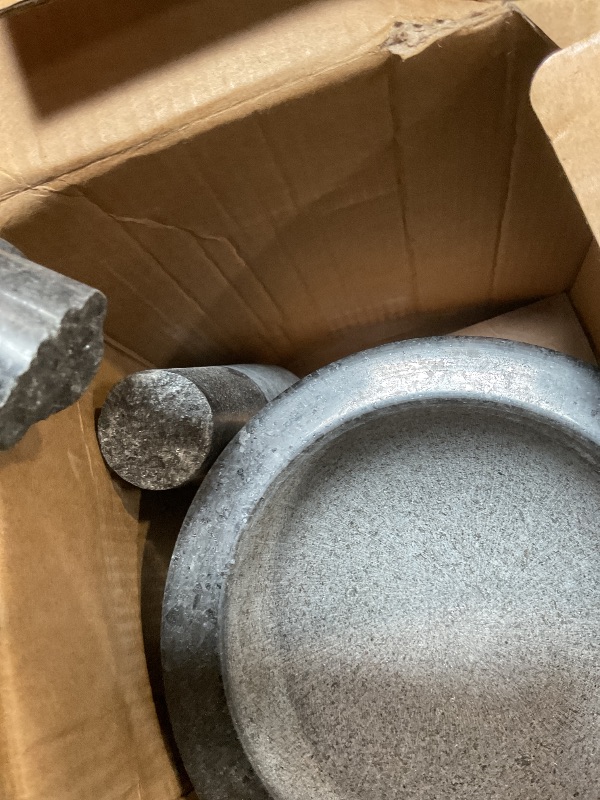 Photo 1 of ** major damage PESTLE. Selling for parts. **Praknu Mortar and Pestle Set Large 2 Cup - Heavy-Duty Stone Grinder for Spices & Herbs - Durable Granite Molcajete - Guacamole Bowl with Non-Slip Wooden Base - Effortless Grinding & Easy to Clean