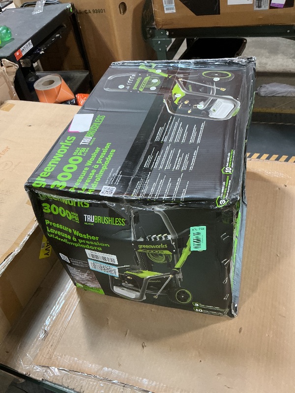 Photo 1 of ***NOT OUTPUTING CORRECT PSI*** Greenworks 3000 PSI (2.0 GPM Max) Brushless Electric Pressure Washer (15°, 25°, 40°, Turbo and Soap Nozzle) for Use On Decks, Fences, Driveways, Sidewalks, Siding & More. Heavy-Duty