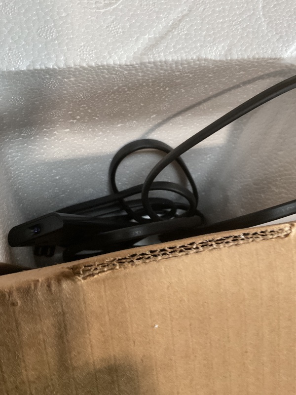 Photo 1 of **selling for parts. Major damage to screen**Samsung 85-Inch Class Crystal UHD U8000F 4K Smart TV (2025 Model) Endless Free Content, Processor, MetalStream Design, Knox Security, Alexa Built-in