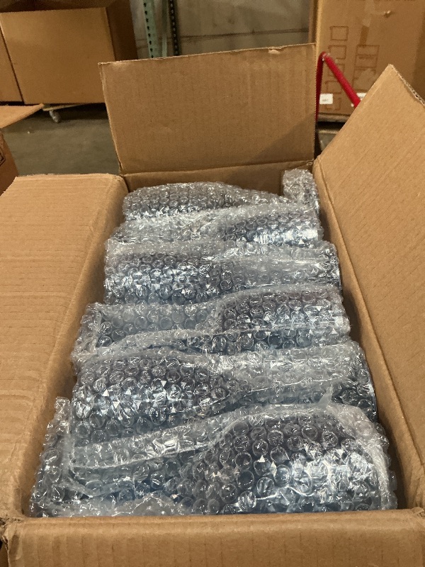 Photo 1 of 24pcs Blue Plastic Wine Glasses 13.5oz Reusable Acrylic Wedding Goblets Toasting Glassware Unbreakable Wine Cups with Long Stem Crystal Drinking Glasses Champagne Flutes for Bar Restaurants Party