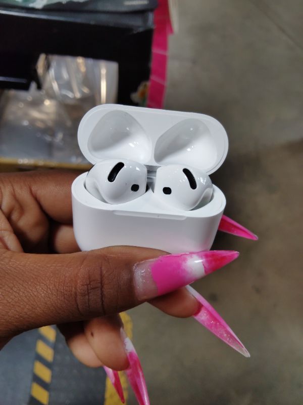 Photo 1 of ***FOR PARTS ONLY/ NON-FUNCTIONAL*** Apple AirPods 4 Wireless Earbuds, Bluetooth Headphones, with Active Noise Cancellation, Adaptive, Transparency Mode, Personalized Spatial Audio, USB-C Charging Case, Wireless Charging, H2 Chip