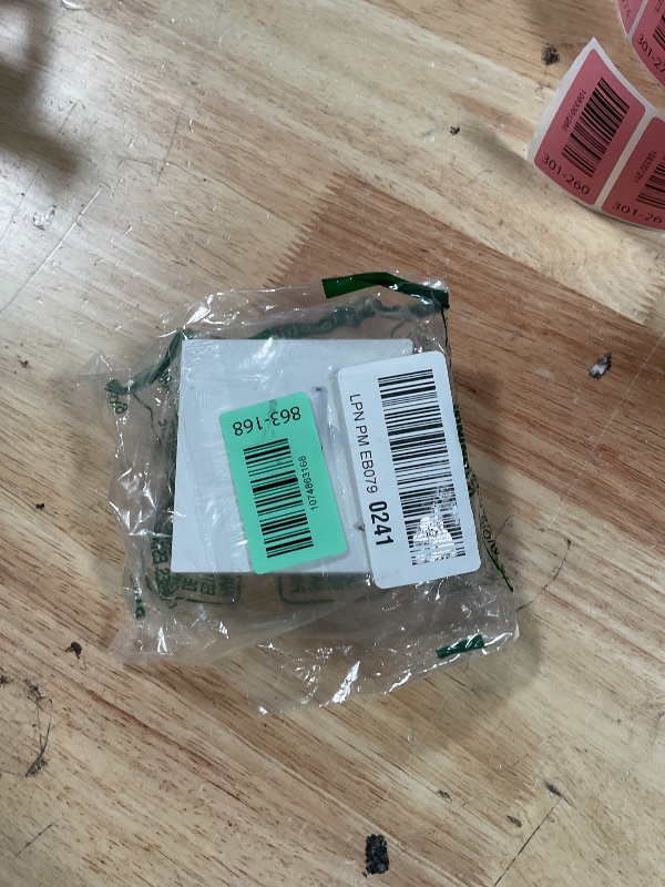 Photo 1 of ***RECOMENDED FOR PARTS/ REPORTED STOLEN FROM PREV USERES APPLE ACCOUNT*** Apple AirPods 4 Wireless Earbuds, Bluetooth Headphones, with Active Noise Cancellation, Adaptive, Transparency Mode, Personalized Spatial Audio, USB-C Charging Case, Wireless Charg