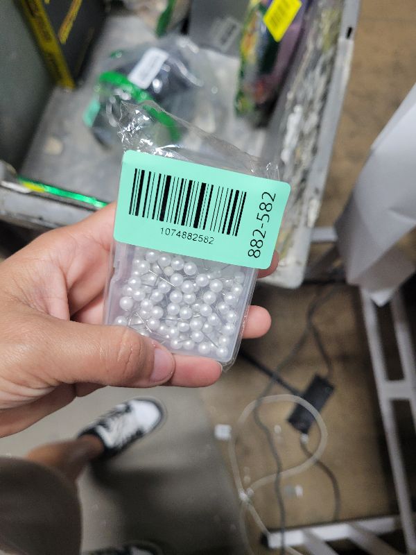 Photo 1 of 150 PCS Pearl Push Pins Pearl-Head Map Pins with Storage Case Decorative Tacks Round Short Pin White Mini Tacks for Sewing Craft Wedding Holiday DIY Accessories (0.6Inch)