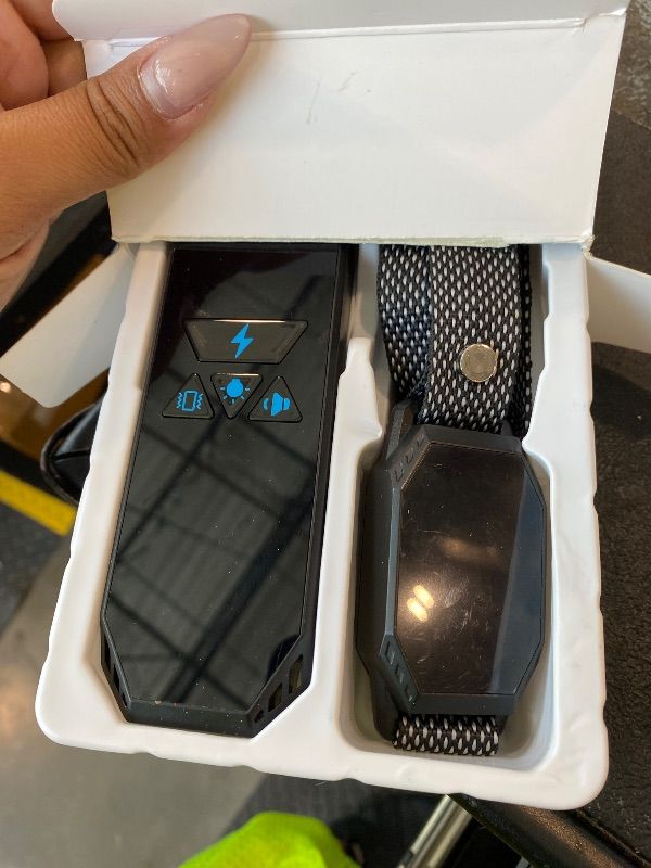 Photo 1 of *MISSING PARTS - see clerk notes*
Dog Training Collar with Remote Control, 2500FT Coverage Range and 4 Training Modes, IP67 Waterproof Rechargeable E Collar for Dogs Training for All Breed