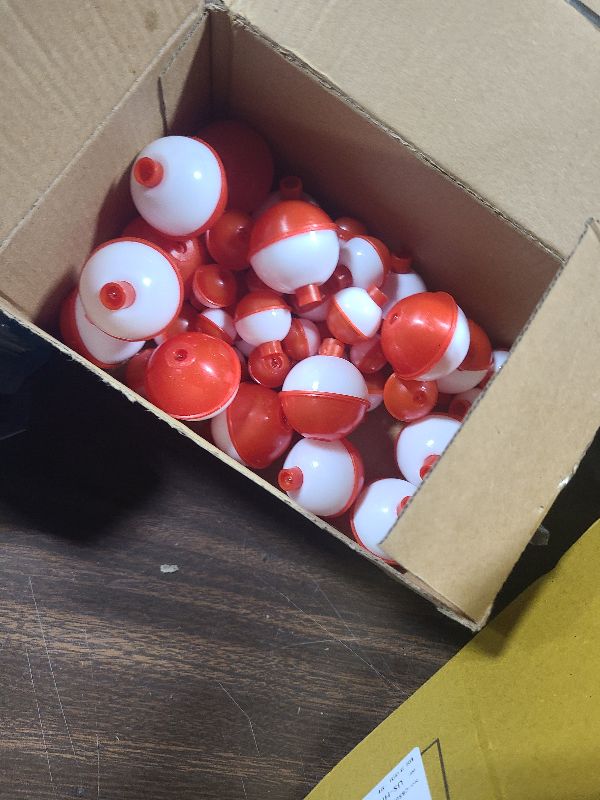 Photo 1 of 100 Pcs Fishing Float,Hard ABS Fishing Bobber,Red and White Bobbers,Push Button Round Buoy Floats for Tackle Accessories(Size: 0.75/1/1.5 Inch)