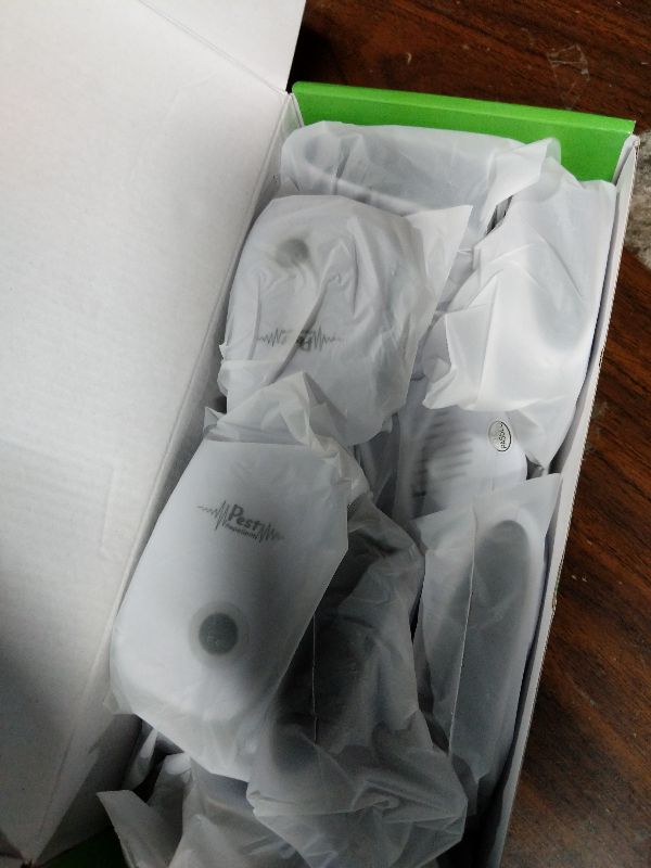 Photo 1 of 10Pack Ultrasonic Pest Control Repeller Electronic Mouse Repellent Ultrasonic Plug in Mice Repellent Indoor Sonic Rodent Repellent Plug in Pest Control for Insect,Cockroach,Rat,Spide,AntBug 2026