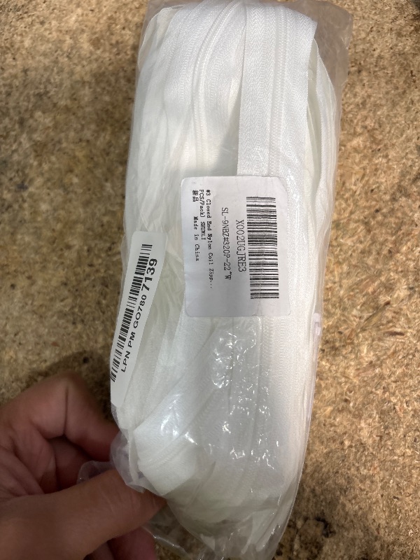 View 2 of #3 Nylon Coil Zipper,White Closed End Zippers Bulk for DIY Tailor Sewing Crafts,Bags,Purses(20 PCS/Pack,22 Inch) SHUNLI