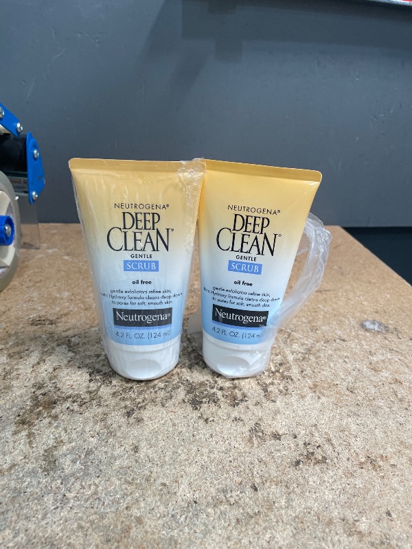 Photo 1 of *2 PACK* Neutrogena Deep Clean Gentle Daily Facial Scrub, Oil-Free Cleanser 4.2 fl. Oz