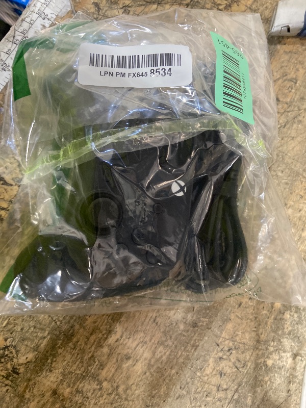 Photo 1 of ***FOR PARTS ONLY*** Razer Wolverine V3 Tournament Edition Wired Gaming Controller: Licensed for Xbox Series X|S, Xbox One, Windows PC - 6 Remappable Buttons - Fast Triggers - USB-C Cable - Wired Tournament Mode - Black