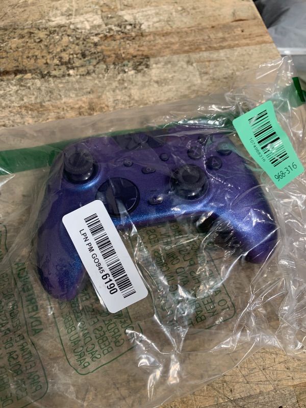 Photo 1 of (missing usb) EasySMX X05Pro Wireless Controller for PC – Ergonomic Skin-Like Grip, Quiet-Touch Low-Noise Buttons, Dual-Mode Impulse Triggers, Hall Joysticks, 2 Programmable Buttons, RGB, 1000mAh Battery – PC/Switch/Android/iOS